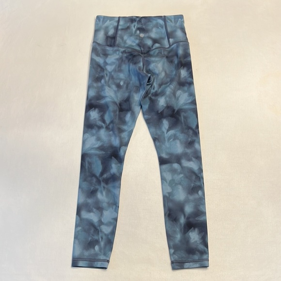 Athleta Women’s Elation Printed 7/8 Tight 657538 Green Blue Dye Leggings - Picture 6 of 7